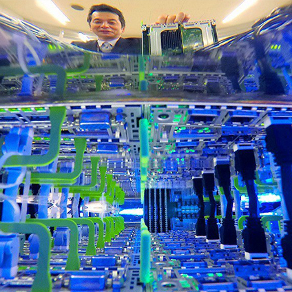 Liquid immersion cooling in data center