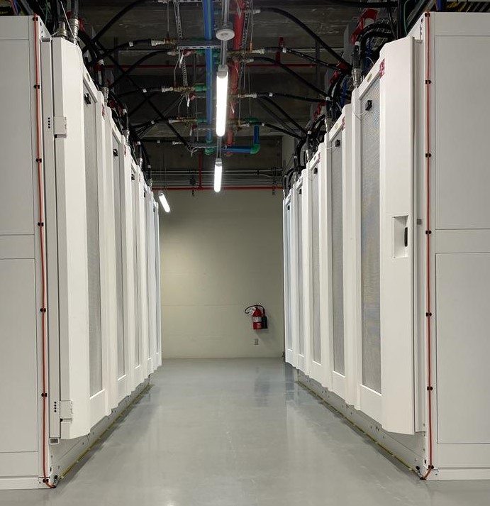 AKCP Rope Water Sensor in Simon Fraser University Data Center AKCP Rope Water Sensor in Simon Fraser University Data Center